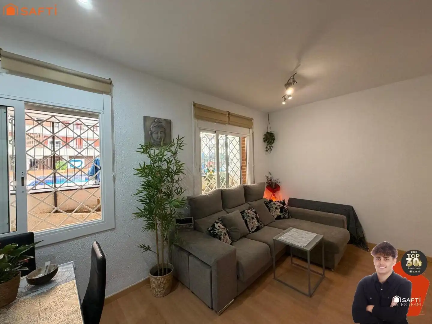 Sala d'estar de Pis en venda en Calella amb Terrassa i Piscina comunitària