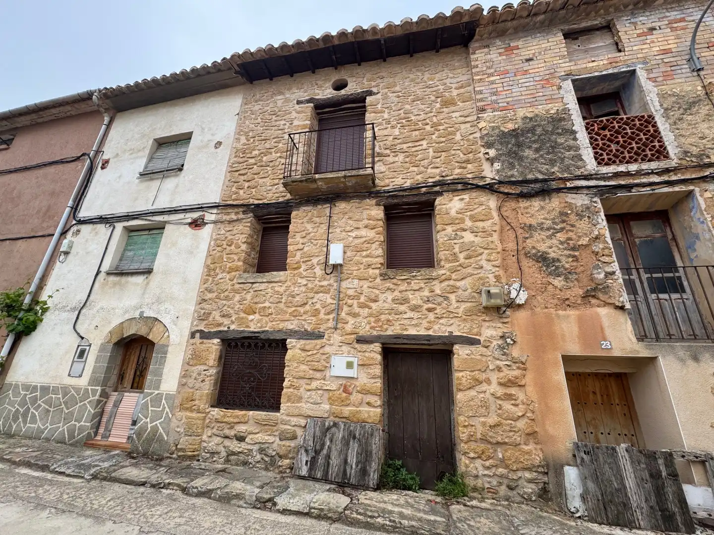 Vista exterior de Casa adosada en venta en Fórnoles con Balcón