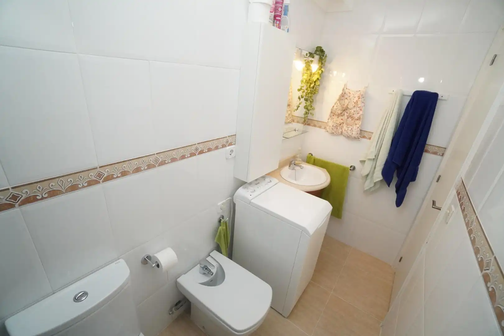 Bathroom of Flat for rent in El Vendrell  with Furnished and Balcony
