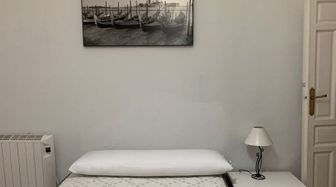 Foto 4 de Piso de alquiler en Calle Santa Teresa, Centro - Sagrario, Granada Capital