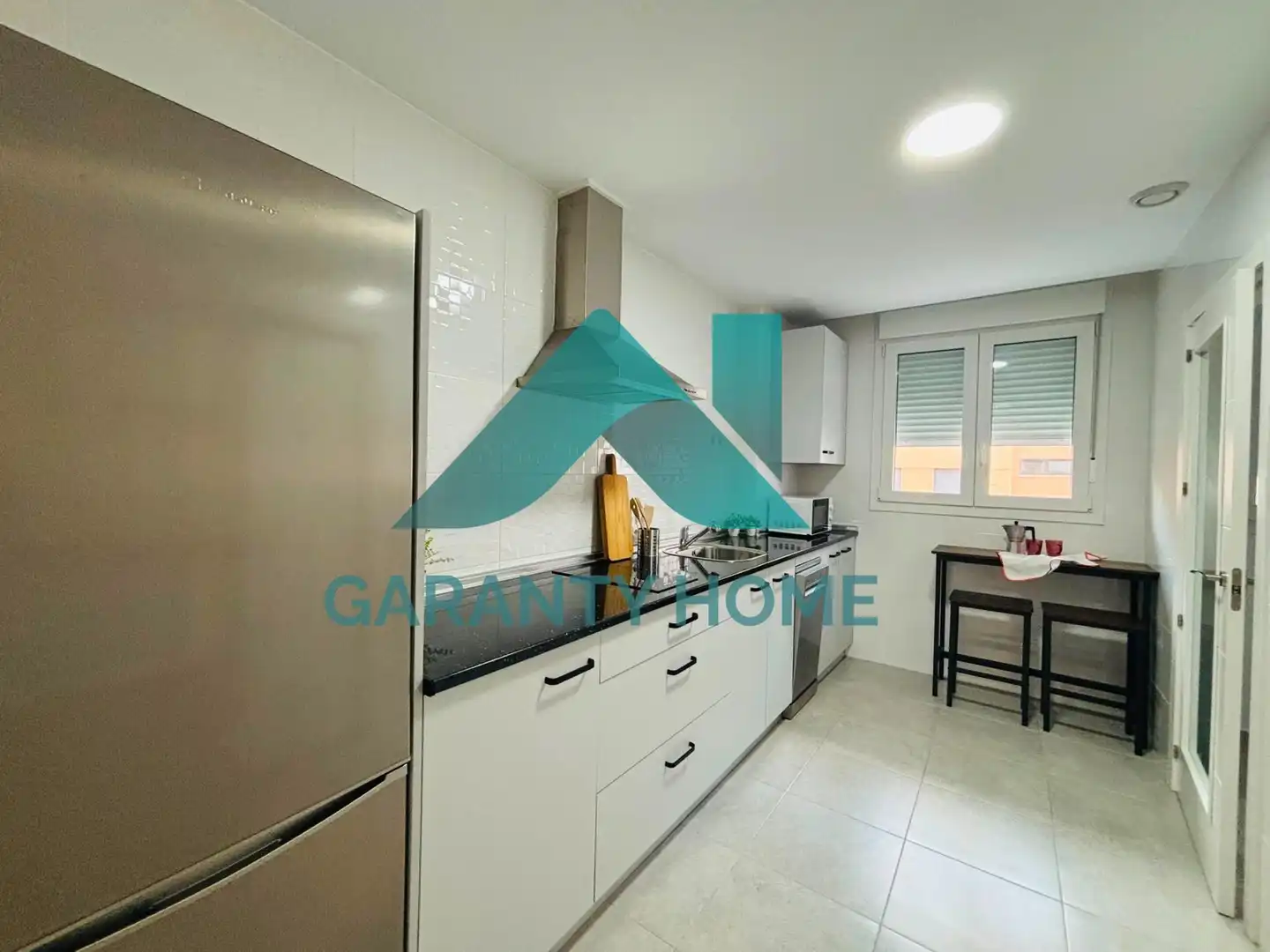 Cocina de Piso de alquiler en Cáceres con Amueblado y Piscina comunitaria