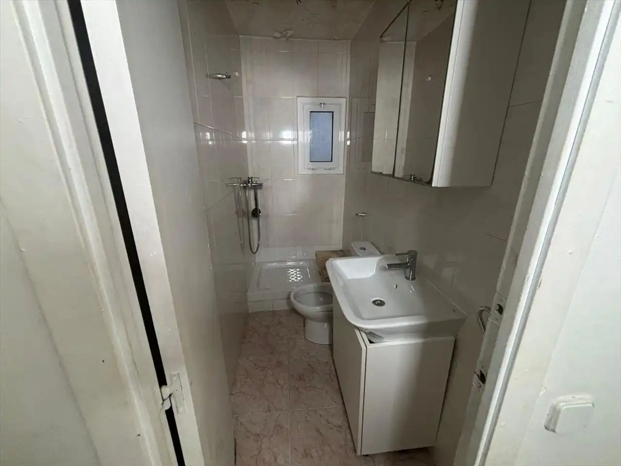 Badezimmer von Wohnung zum Verkauf in Ripollet