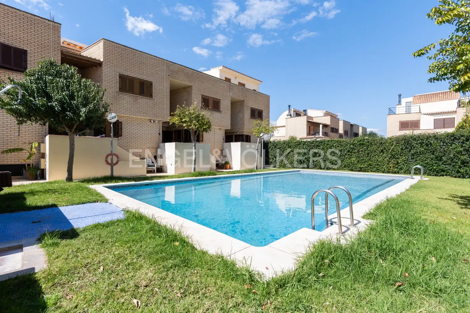 Piscina de Casa o xalet de lloguer en Valencia amb Aire condicionat, Calefacció i Jardí privat