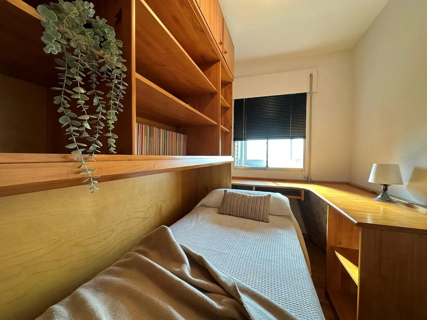 Bedroom of Flat for rent in Madrid  with Air Conditioner, Heating and Private garden