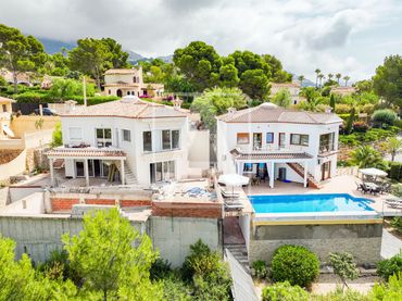 Xalet amb piscina en venda a Altea la Vella