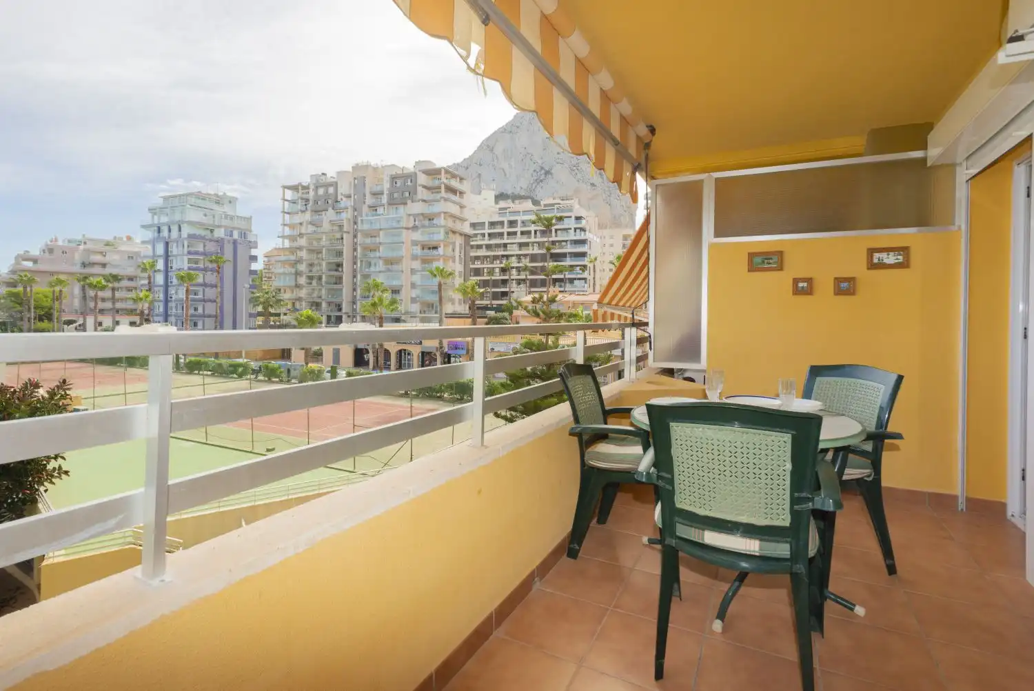 Terrasse von Wohnungen zum Verkauf in Calpe / Calp mit Klimaanlage, Heizung und Terrasse