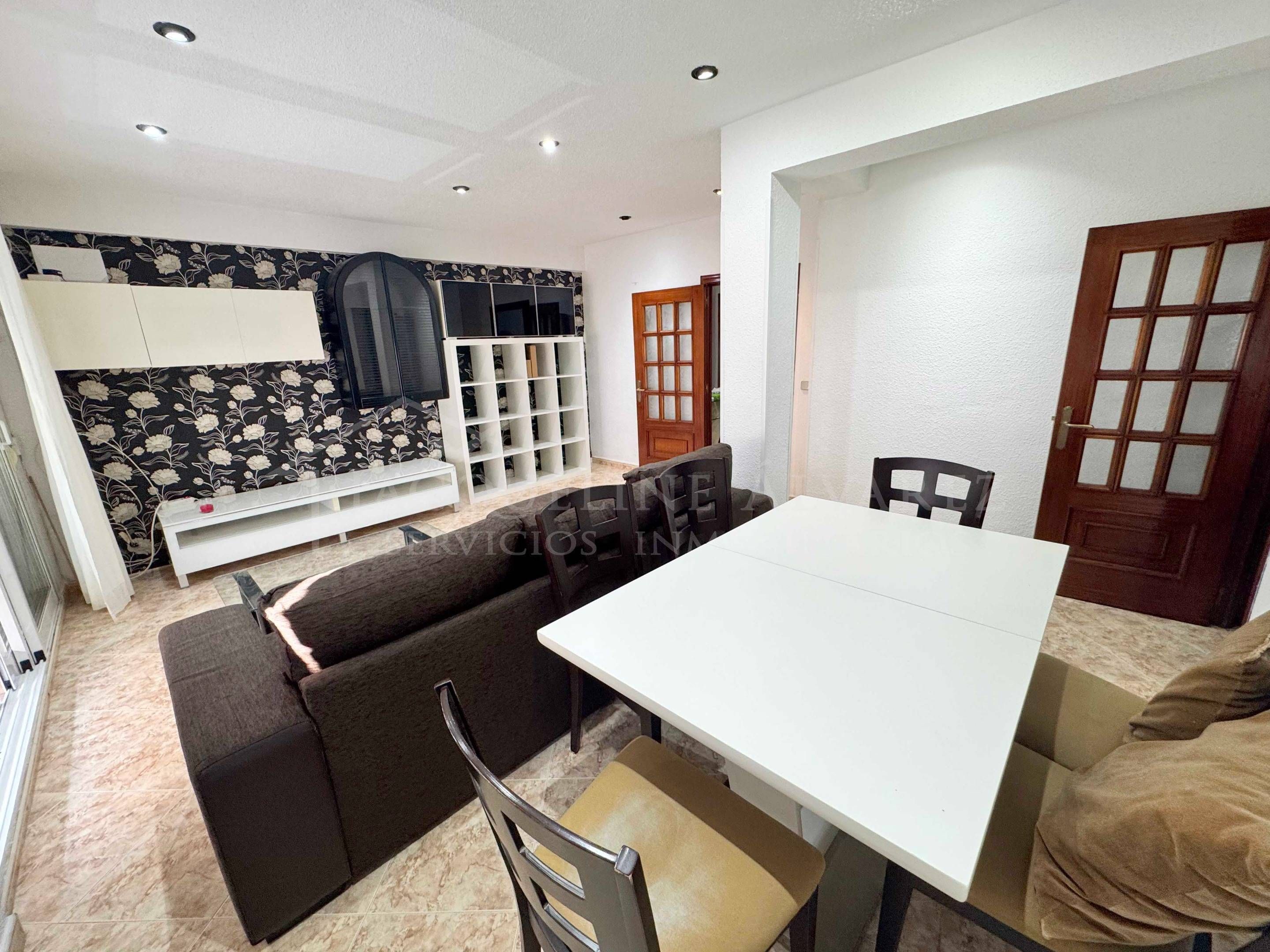 Living room of Flat for sale in Parla  with Heating and Terrace