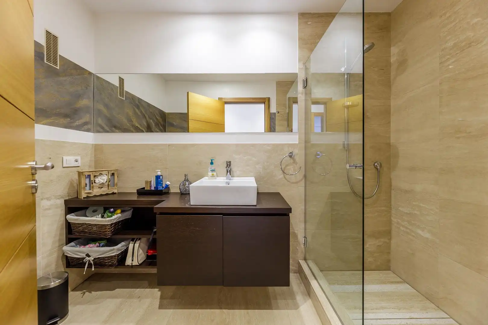 Badezimmer von Wohnung zum Verkauf in  Palma de Mallorca mit Klimaanlage, Heizung und Balkon