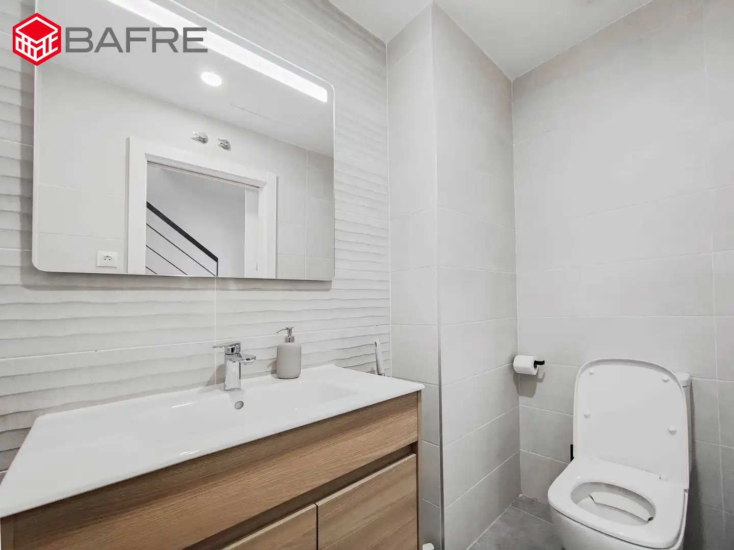 Maisonette zur Miete in Paseo de Europa, Vega de la Moraleja