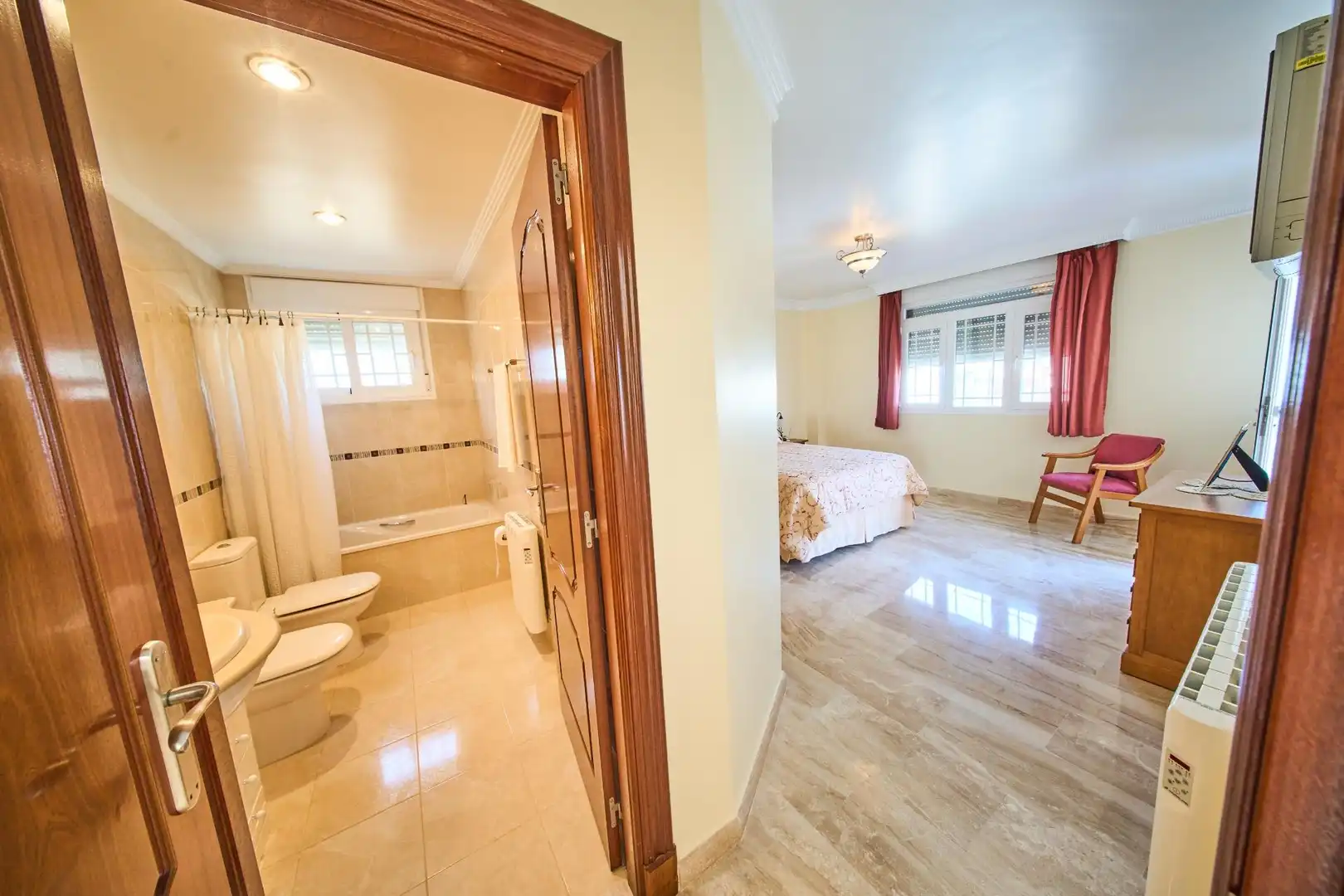 Baño de Casa o chalet en venta en Dílar con Aire acondicionado, Calefacción y Jardín privado