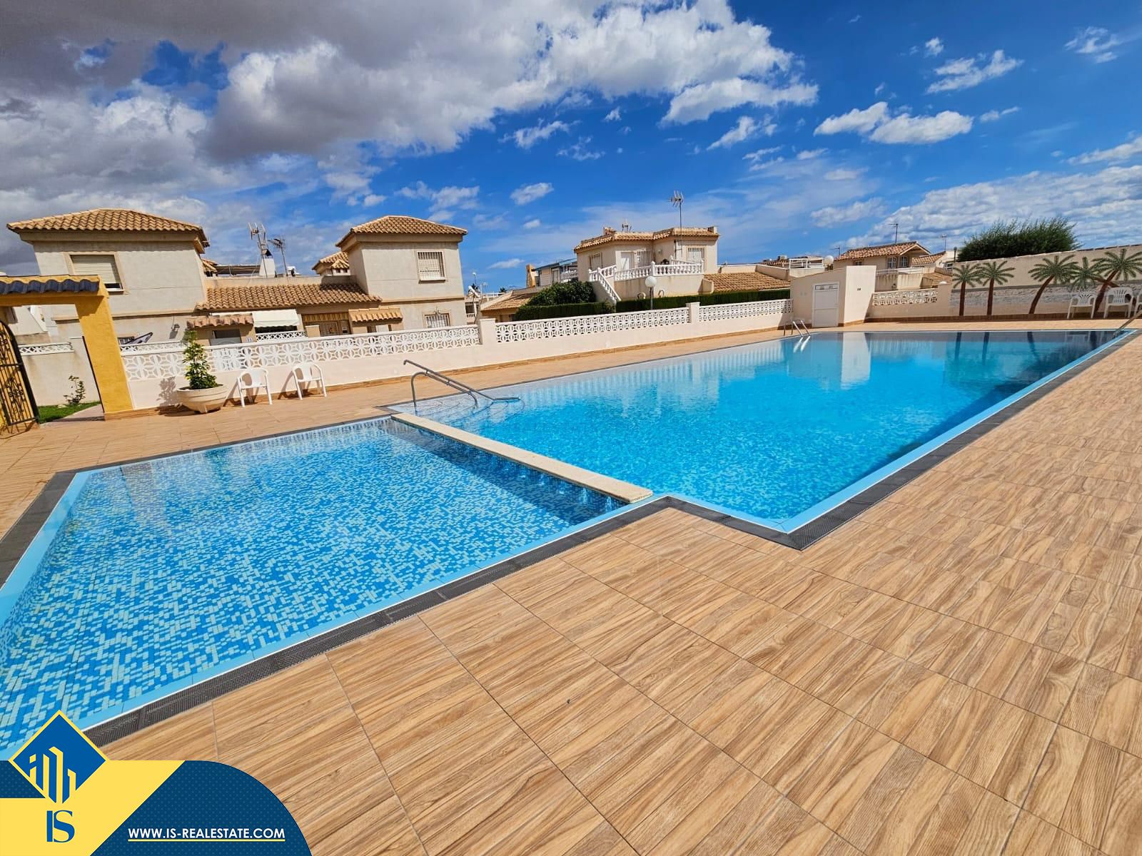 Swimming pool of House or chalet for sale in Torrevieja  with Terrace, Storage room and Furnished
