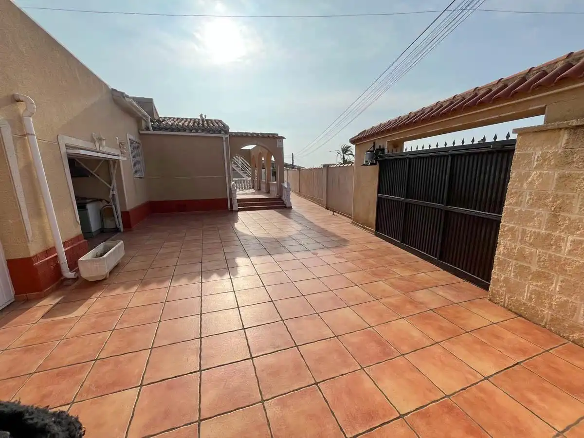 Detached house with pool for sale in Zona Carrefour - Urbanizaciones, imagen 9