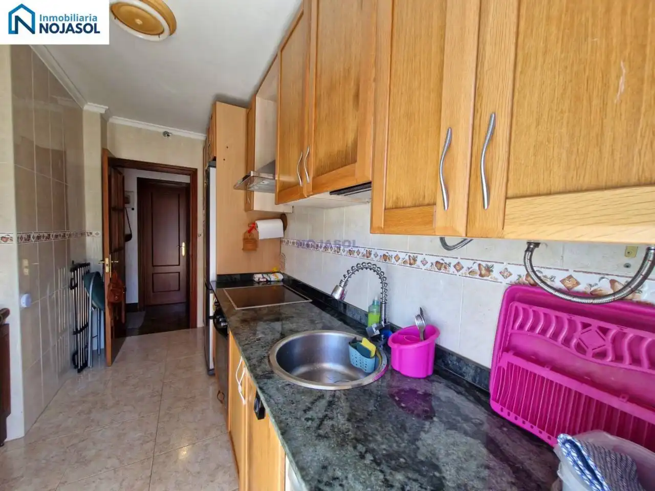 Cuina de Apartament en venda en Castro-Urdiales amb Calefacció, Traster i Moblat