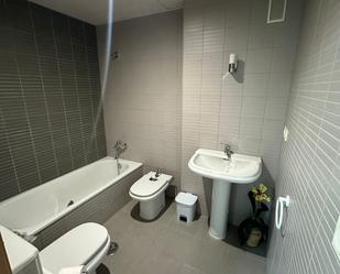 Bathroom of Flat to rent in Don Benito  with Air Conditioner