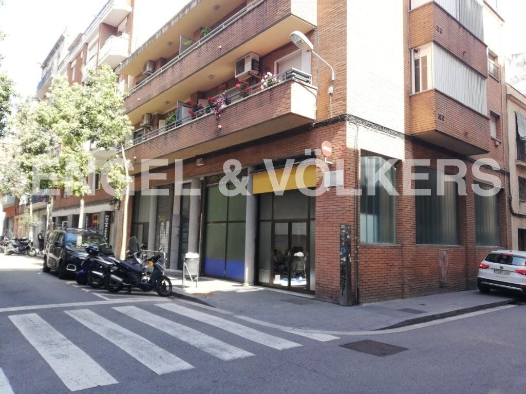 Exterior view of Premises for sale in  Barcelona Capital  with Terrace