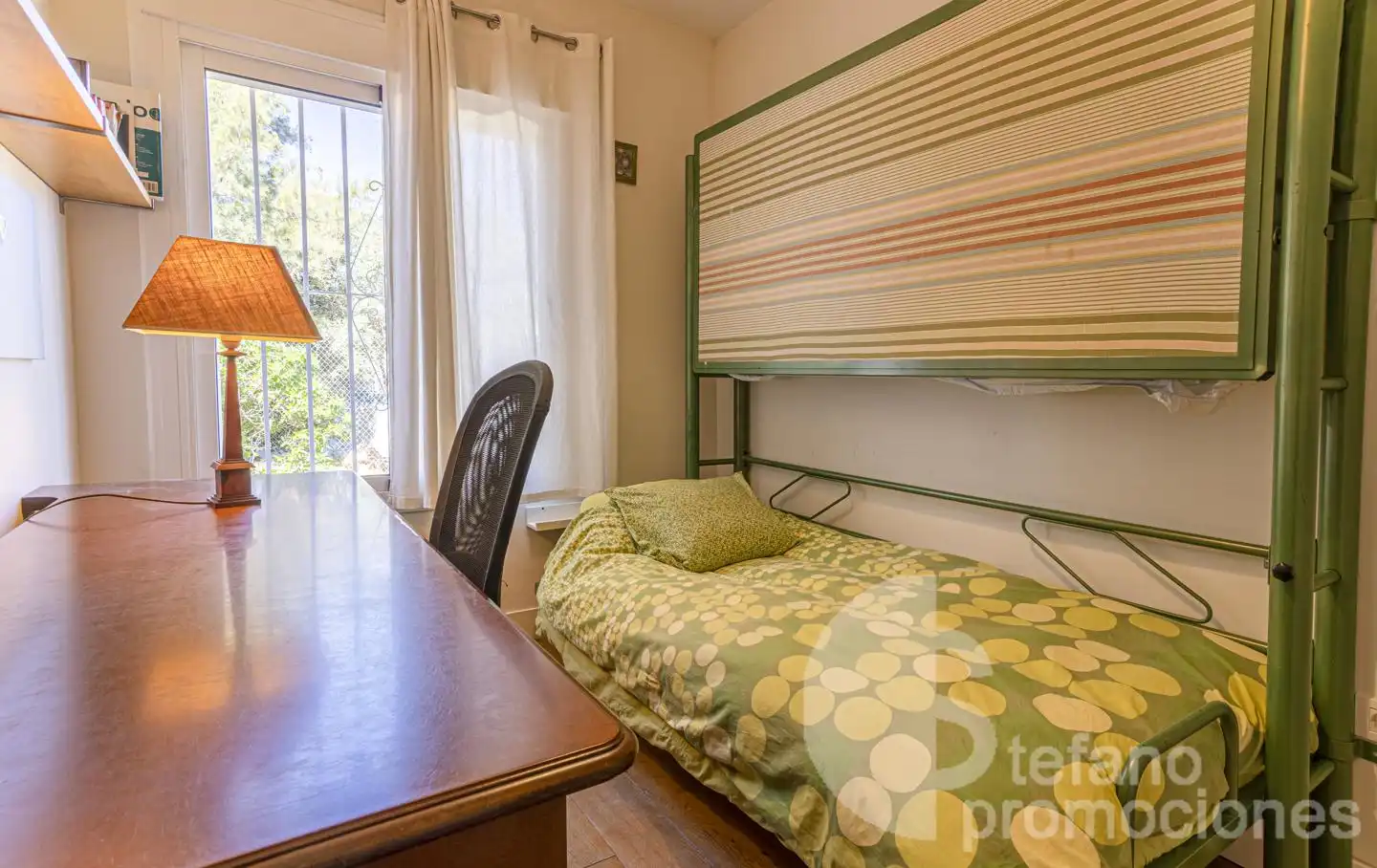 Bedroom of Detached homes for sale in Málaga  with Air Conditioner, Parquet flooring and Terrace