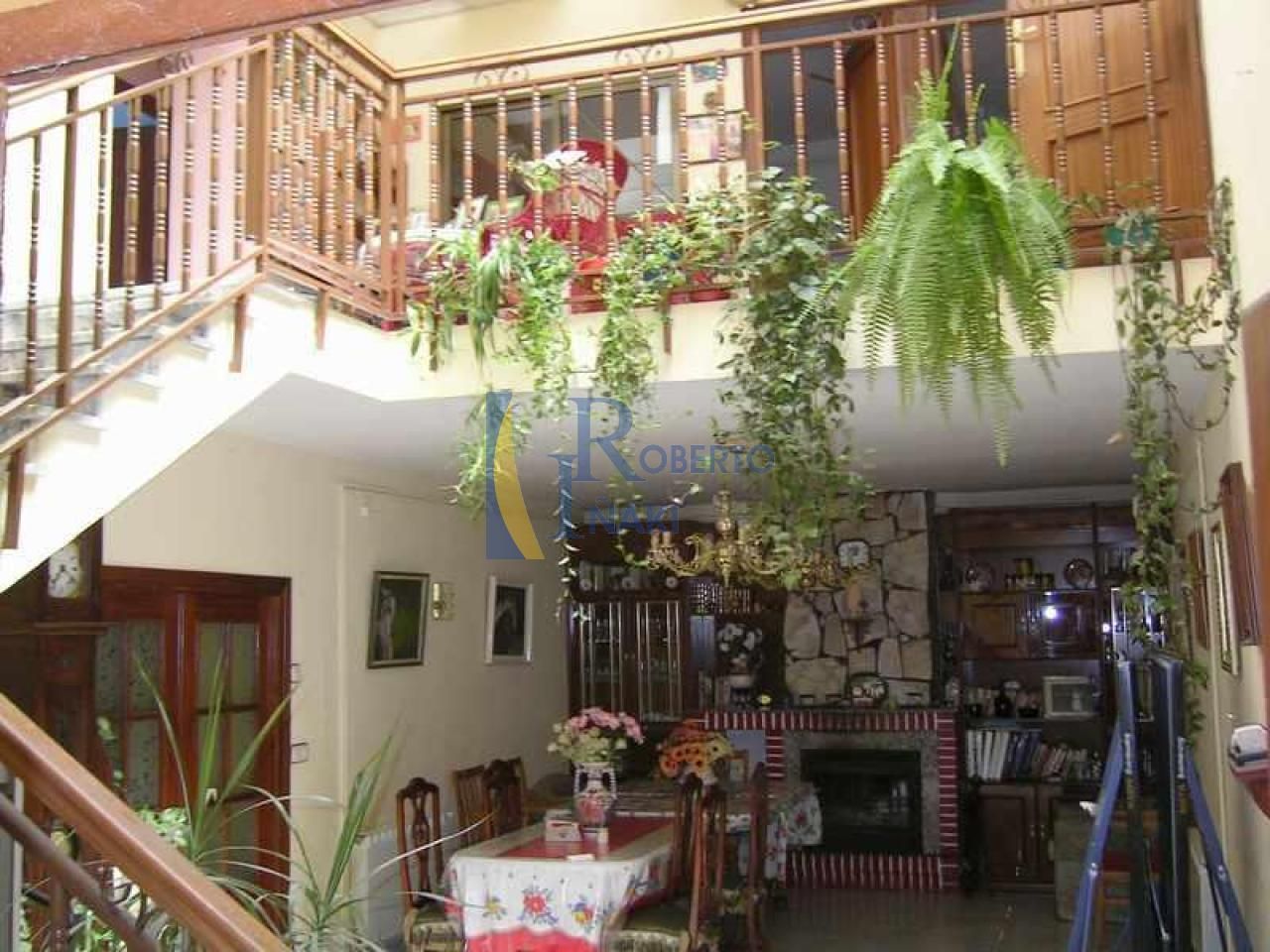 Single-family semi-detached for sale in Valencia de Don Juan  with Heating and Private garden