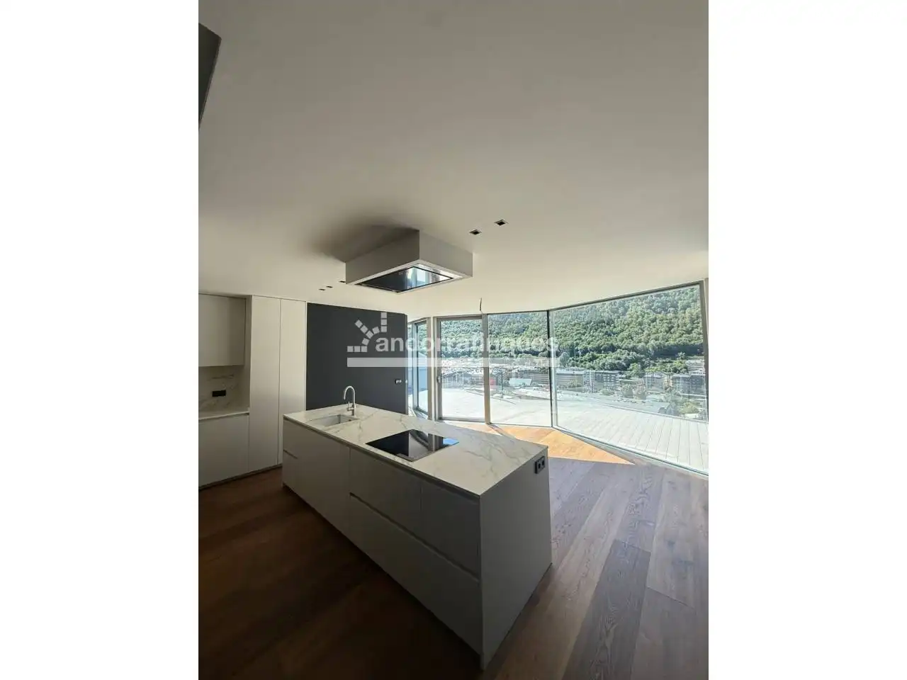3-bedroom penthouse for rent in Andorra la Vella · 3 of 15