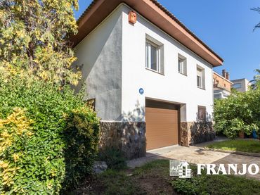 Casa con jardín en venta en Can Serra