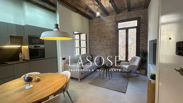 Piso en Alquiler en Calle VILADOMAT en Sant Antoni