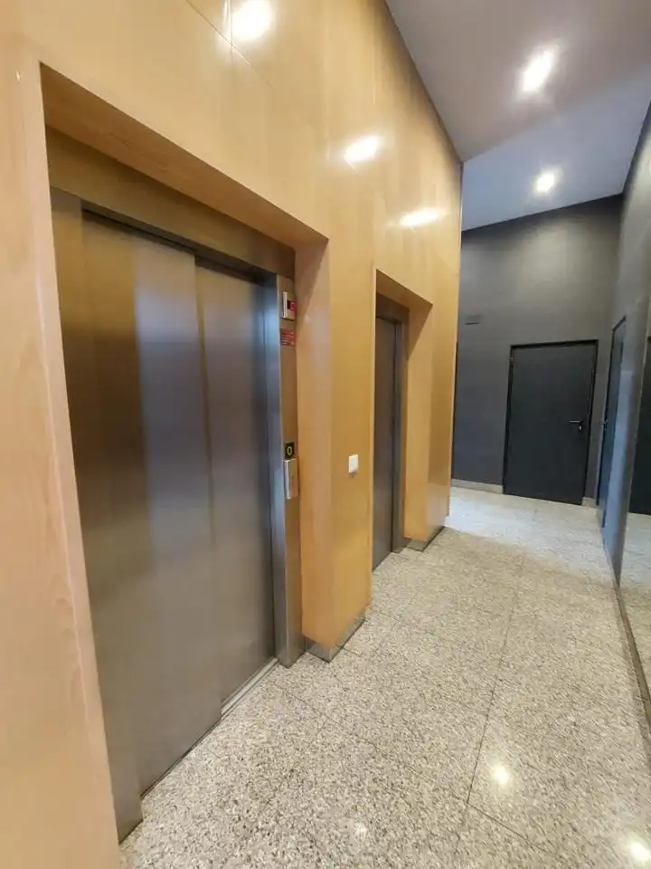 Piso en venta en Gijón  con Calefacción, Trastero y Amueblado