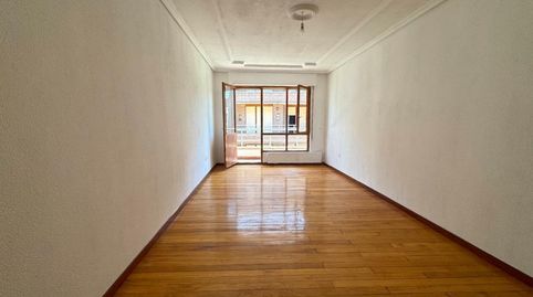 Foto 4 von Wohnung zum Verkauf in Autovia Cantabria, Los Corrales de Buelna , Cantabria