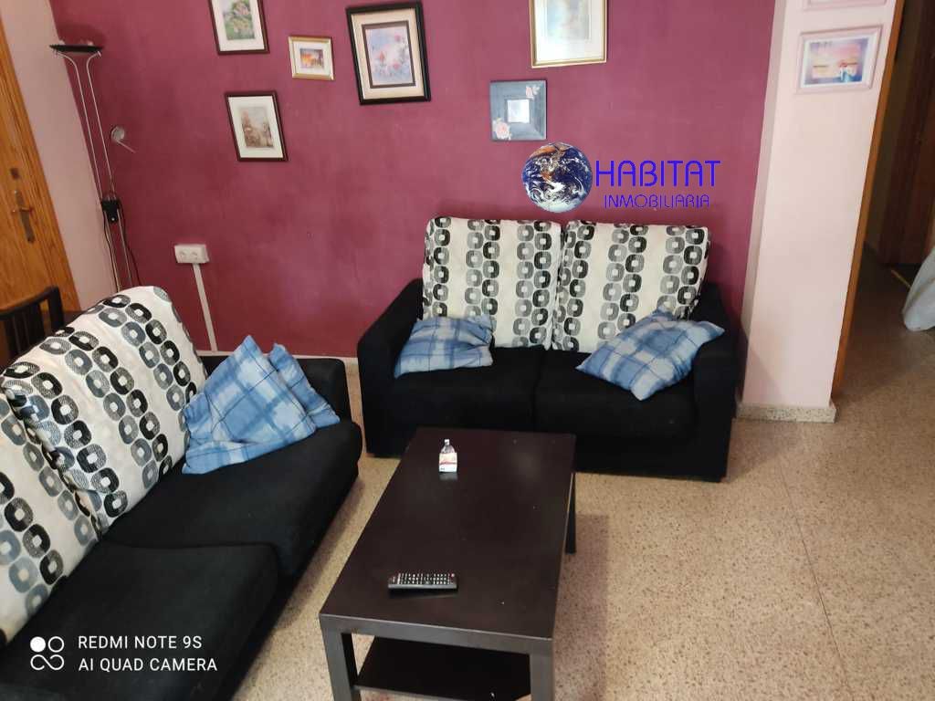 Living room of Flat to rent in  Granada Capital  with Terrace and Furnished