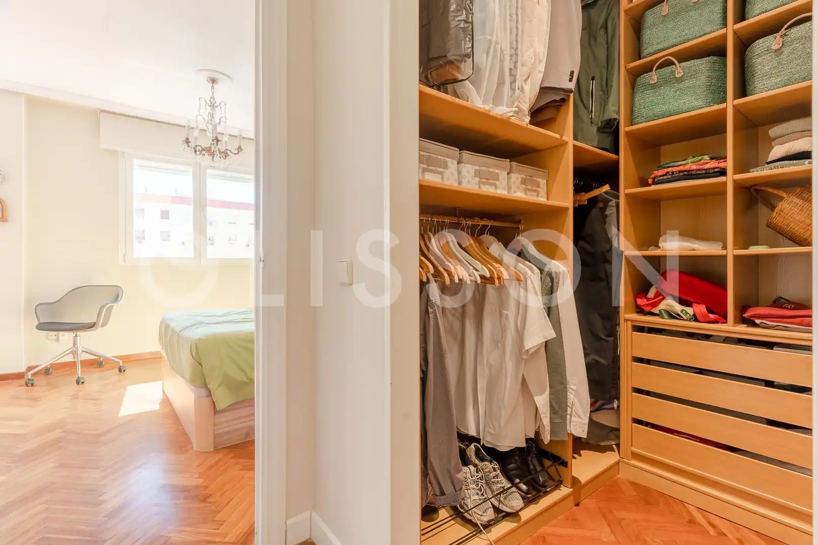 Bedroom of Flat for rent in Madrid  with Storage room and Community pool