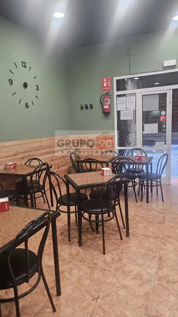 Local de alquiler en Valencia con Amueblado