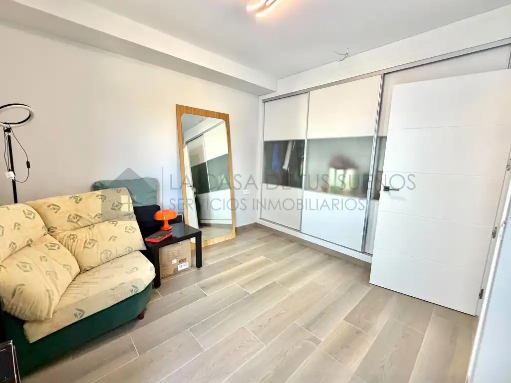 Piso en venta en Calle Azorin, El Mercado - Plaza de Toros
