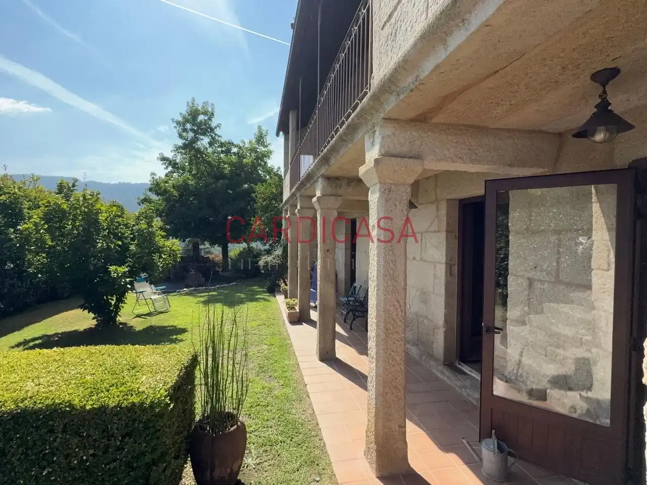 Vista exterior de Casa o xalet en venda en Mondariz amb Calefacció, Jardí privat i Terrassa