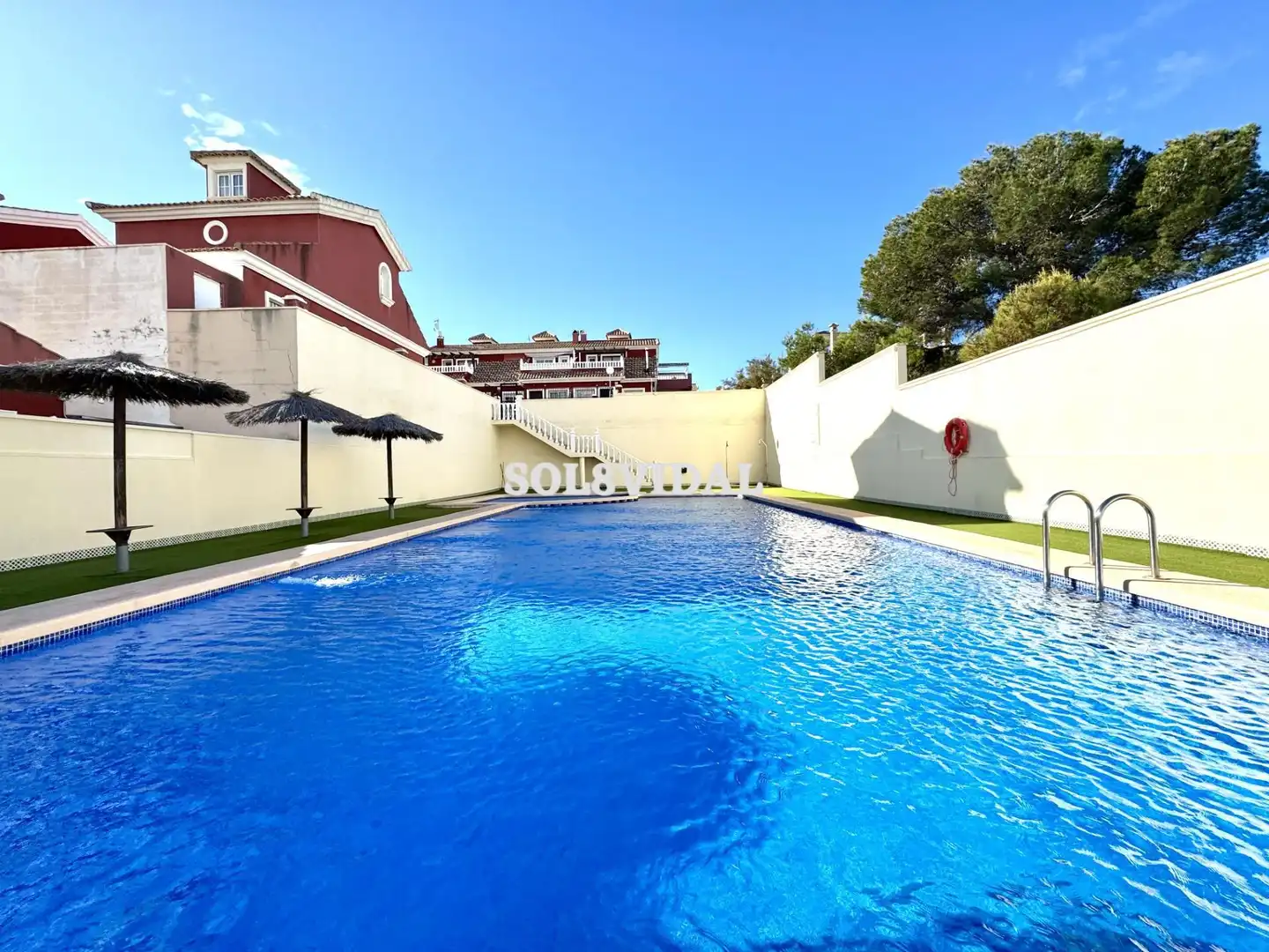 Chalet con terraza en venta en Calle Ebro, imagen 2