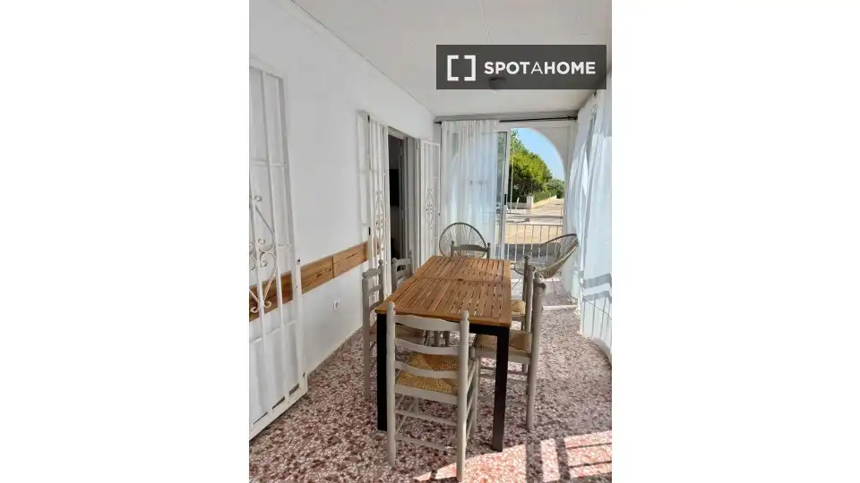 Exterior view of Flat for rent in Oliva Playa