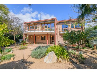 Exterior view of House or chalet for sale in Vilanova i la Geltrú  with Heating, Private garden and Alarm