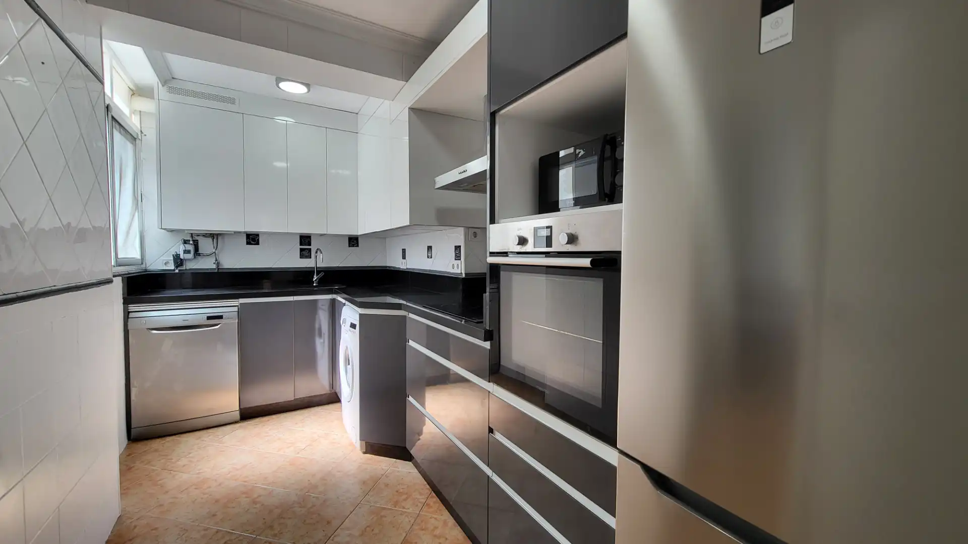 Kitchen of Flat for sale in Málaga  with Air Conditioner