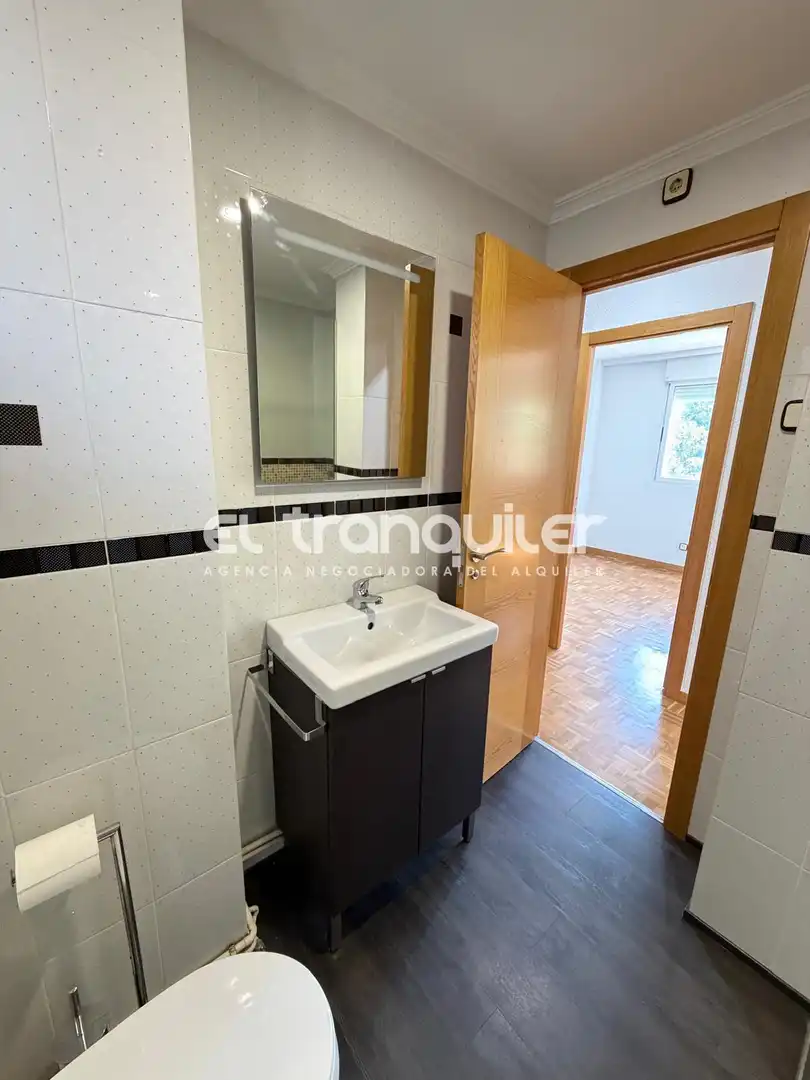 Piso de alquiler en San Martín de la Vega con Parquet, Terraza y Piscina