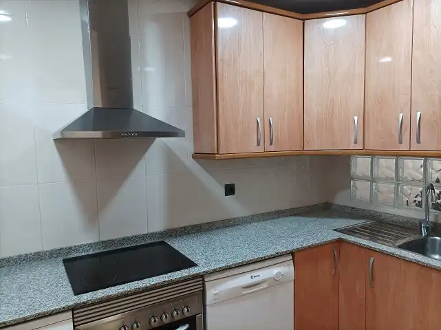 Appartement avec balcon à vendre à Carrer d'Enric Prat de la Riba 1, imagen 3