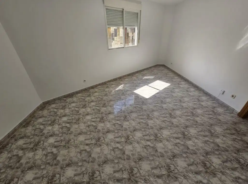 Piso en venta en Torres de la Alameda con Calefacción y Trastero