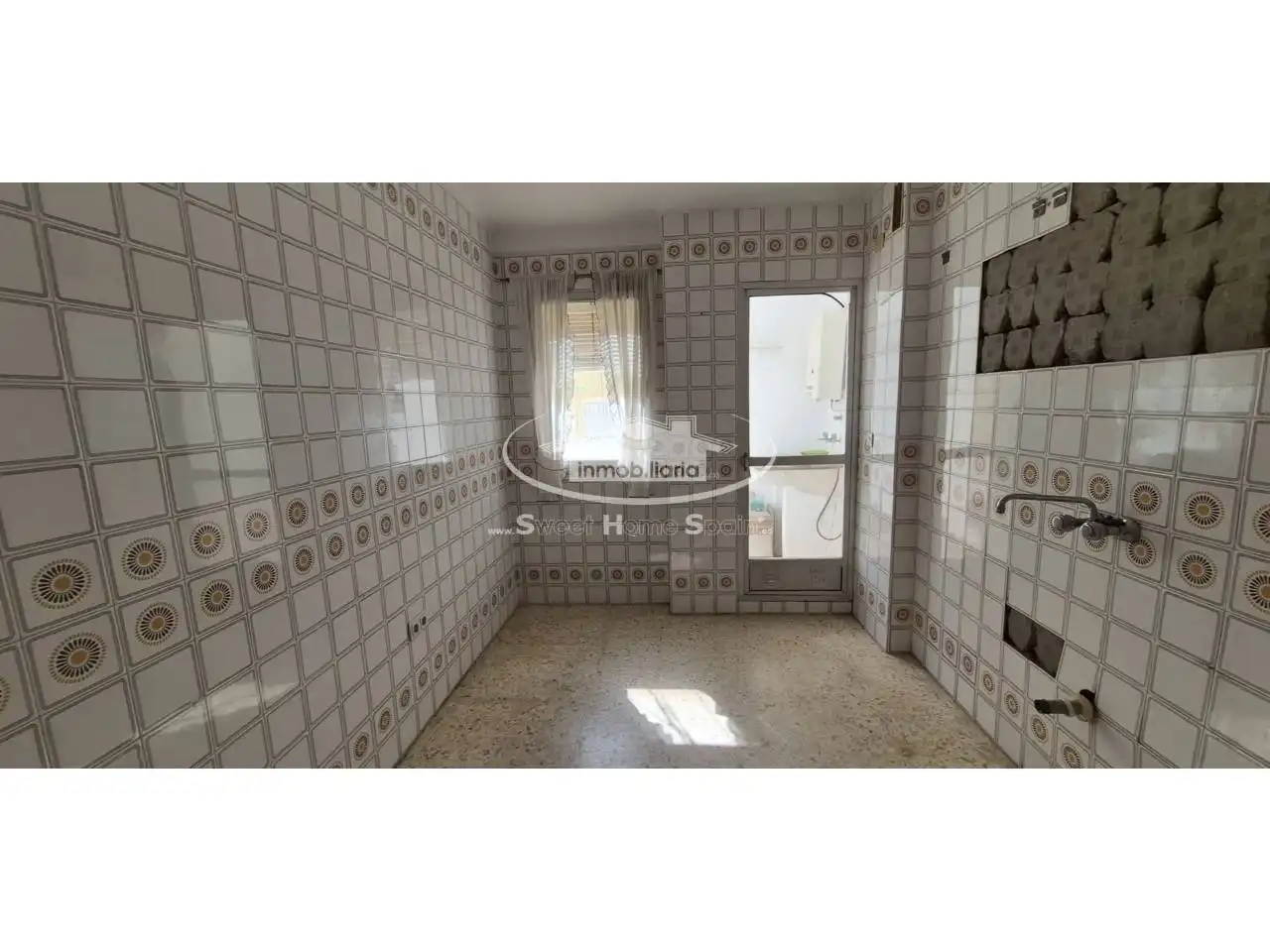 Kitchen of Flat for sale in Sanlúcar de Barrameda  with Terrace