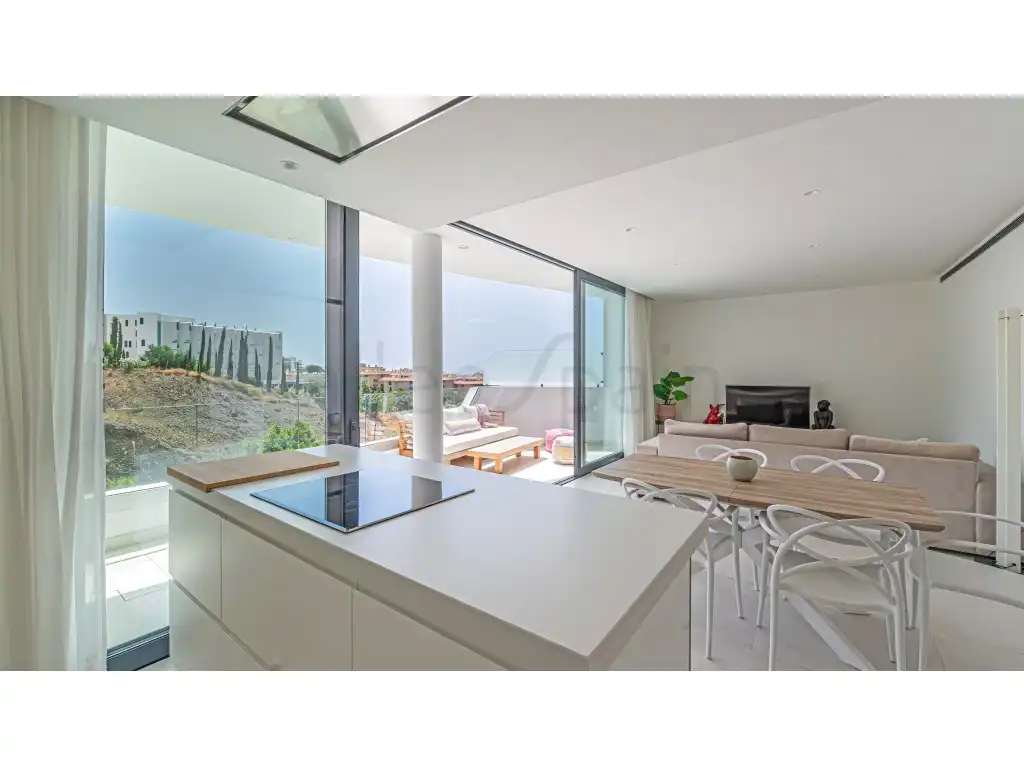 Apartamento en venta en Avenida 8 De Marzo, El Higuerón
