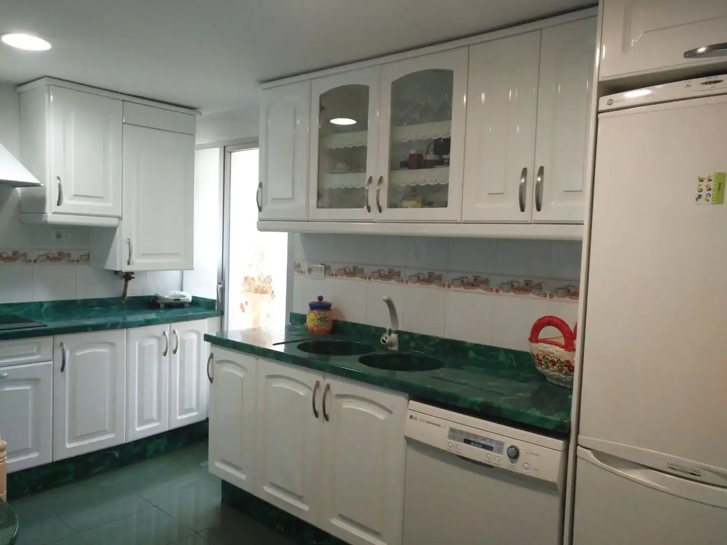 Cocina de Piso para compartir en Valencia con Calefacción, Amueblado y Horno
