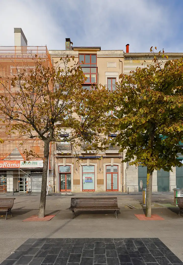 Außenansicht von Geschaftsraum zur Miete in Gijón  mit Klimaanlage