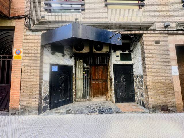 Local comercial en Venta en Calle de Muñoz Degrain en Auditorio - Seminario - Parque de Invierno