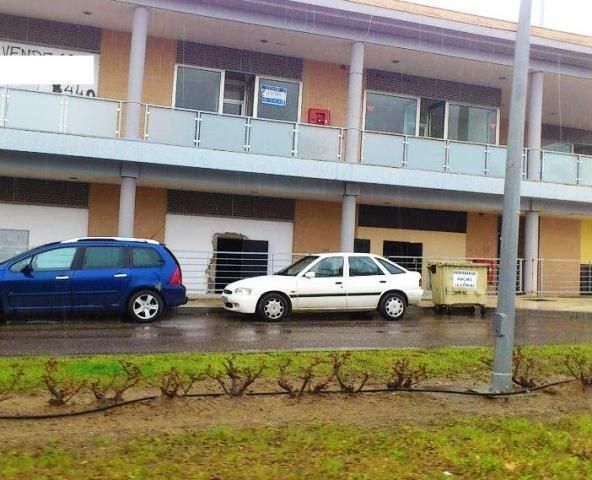 Aparcament de Local en venda en Burguillos