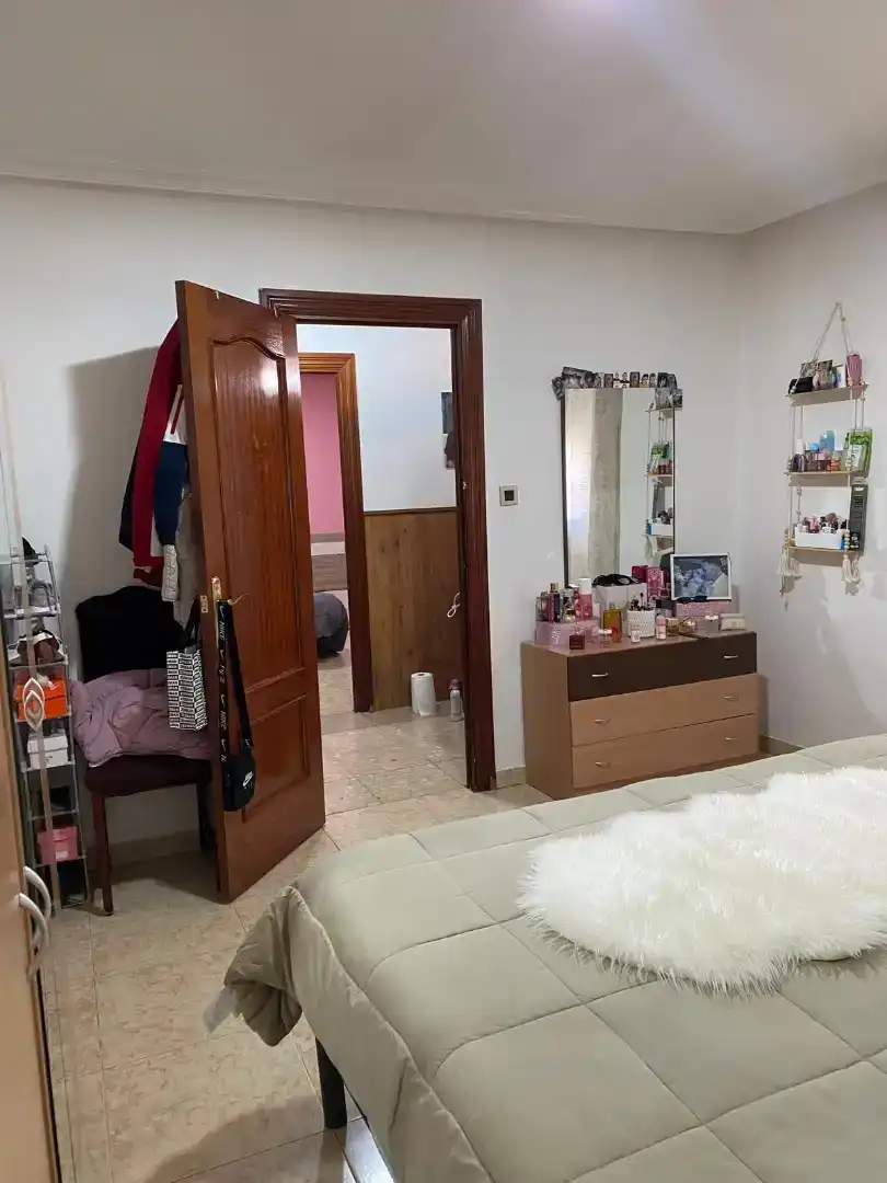 Dormitori de Casa adosada en venda en Puertollano amb Aire condicionat