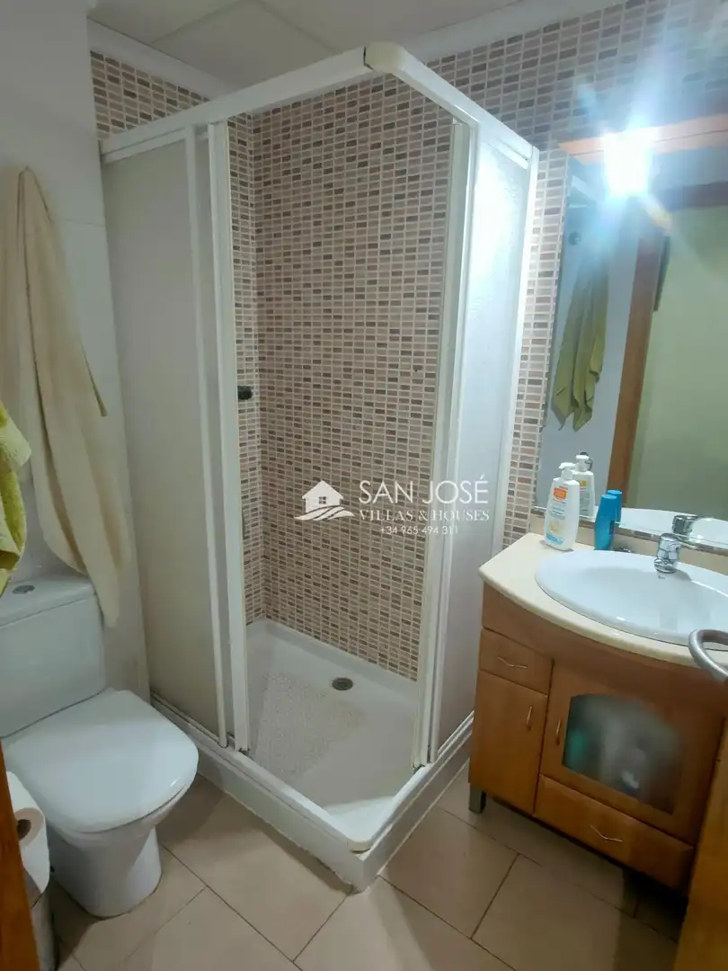 Bathroom of Flat for sale in Aspe  with Air Conditioner, Heating and Terrace