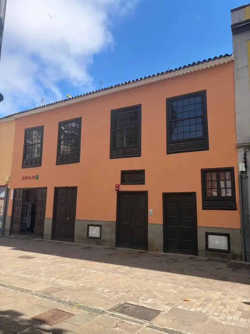 Außenansicht von Gebäude zur Miete in San Cristóbal de la Laguna