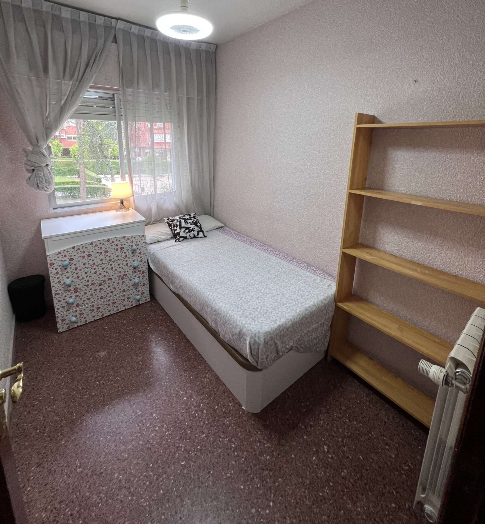 Bedroom of Flat to share in Coslada  with Air Conditioner, Heating and Terrace