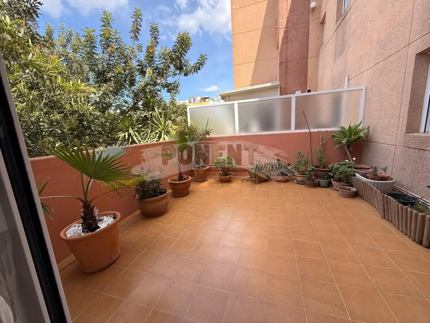 Terrasse von Erdgeschoss zum Verkauf in Santa Eulària des Riu mit Klimaanlage, Terrasse und Abstellraum