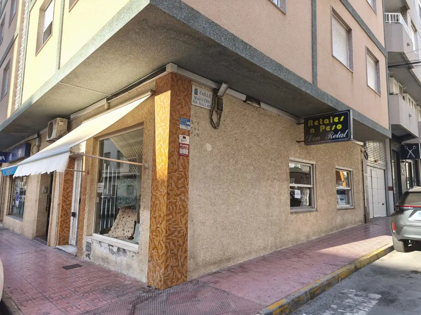 Local en traspaso en Torrevieja con Alarma